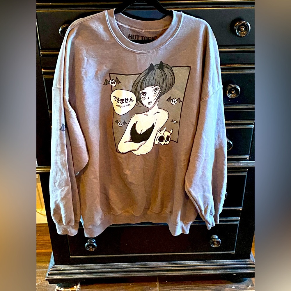 Hot Topic Gray Manga/Anime Sweatshirt